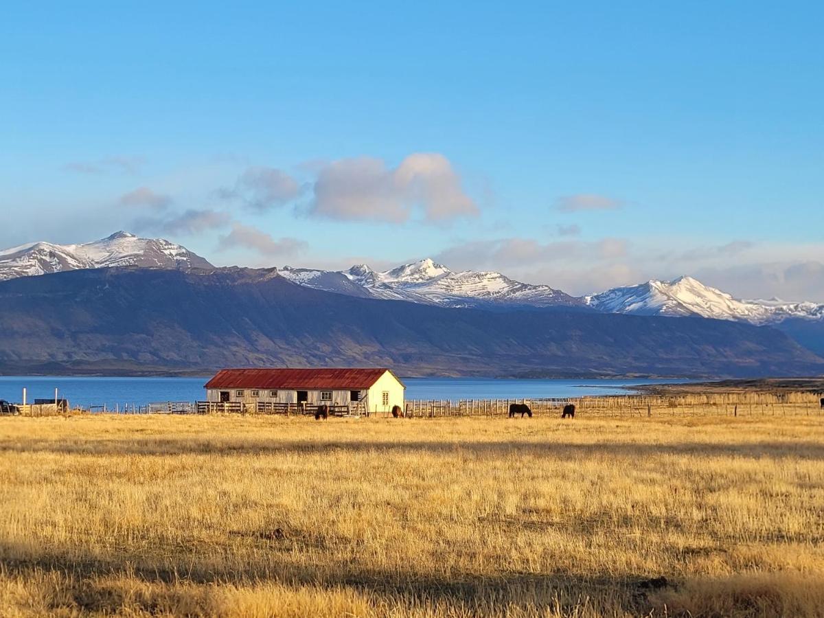 Puerto Bories House, Country In Patagonia Puerto Natales
